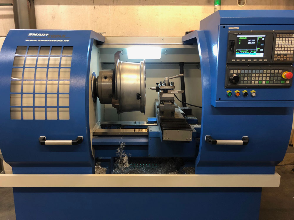 VAG Velherstel CNC machine
